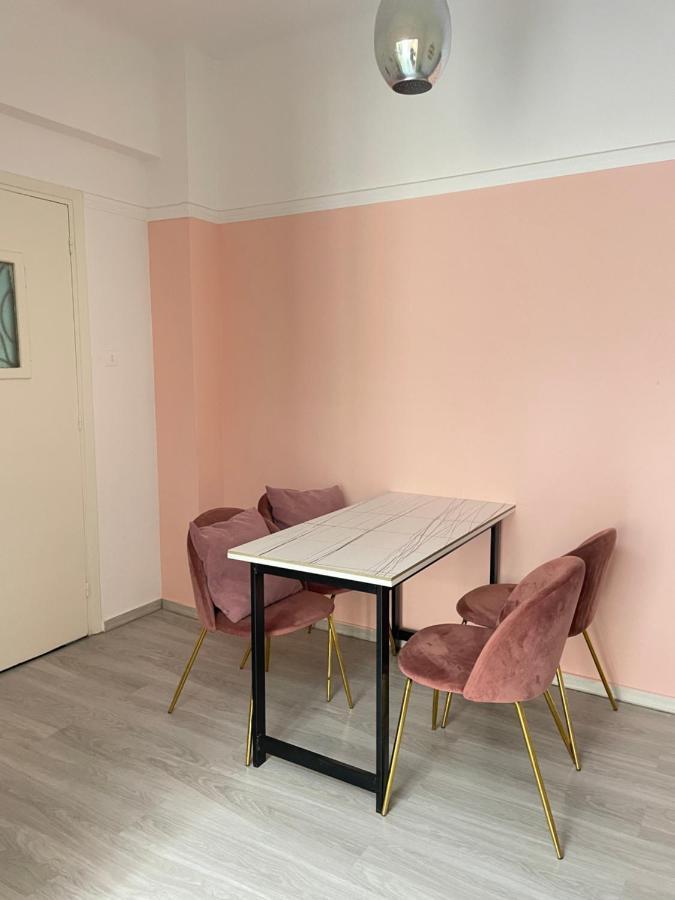 Uoohome7 Garden One Bedroom Athens Ngoại thất bức ảnh