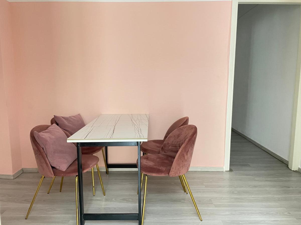 Uoohome7 Garden One Bedroom Athens Ngoại thất bức ảnh